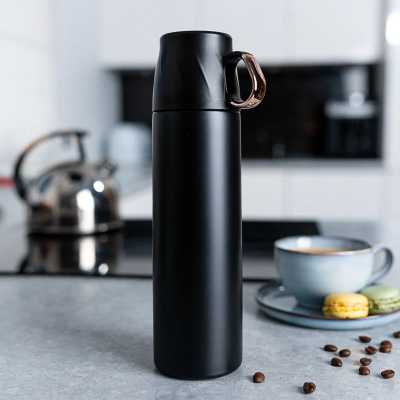 Obrázok pre Termoska nerezová so šálkou čierna  0,5l